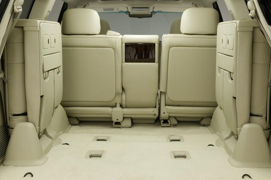  Lexus LX570 2008 года  (фото 89 из 221)